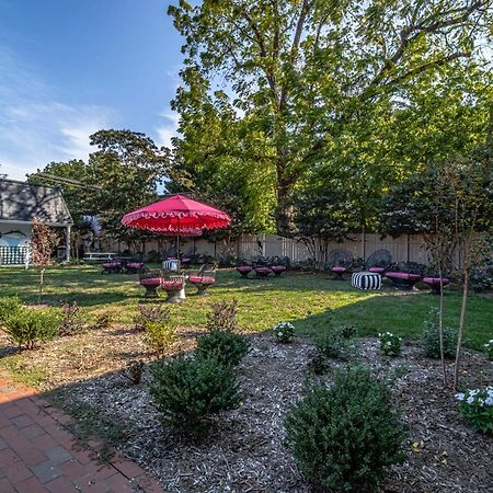 The Chesapeake Inn Urbanna Exterior photo