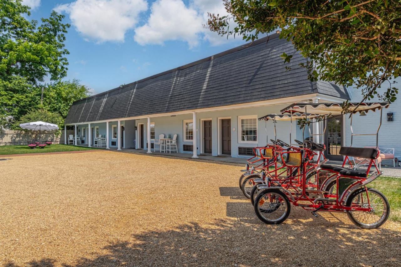 The Chesapeake Inn Urbanna Exterior photo